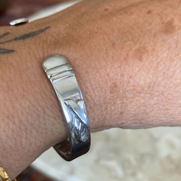 Breast Cancer “Until There Is A Cure” Silver Cuff Bracelet Unisex - Picture 4 of 9